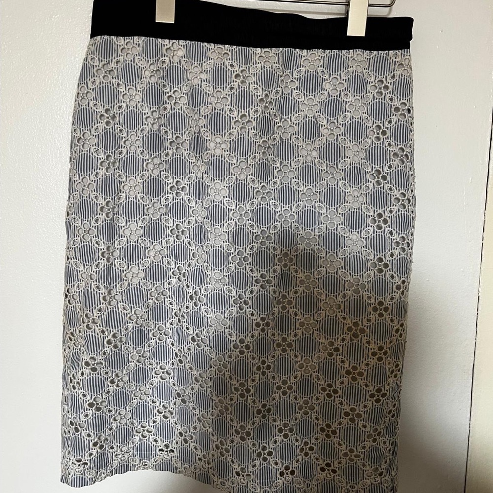 Ann Taylor Navy and White Laser Cut Floral Print Pencil Skirt